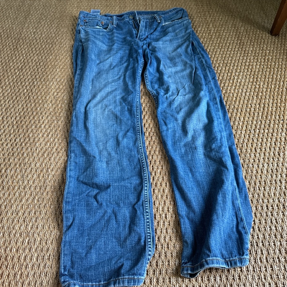 Low rise Levi’s jeans 32x32